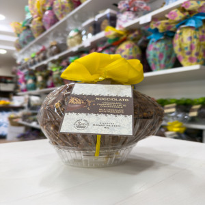 uovo-nocciolato-con-finissimo-cioccolato-al-latte